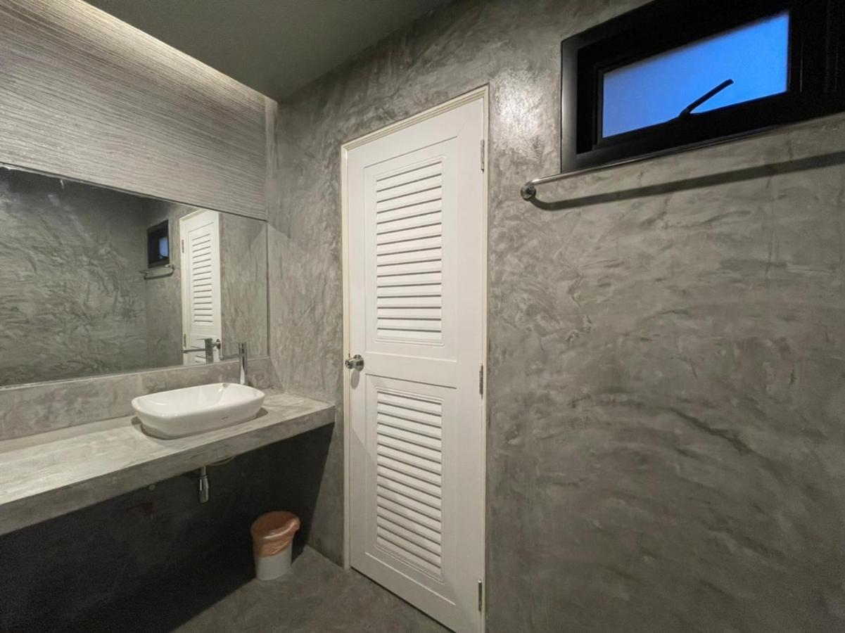 Loft Space Hotel Ranong Ngoại thất bức ảnh